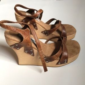 Steve Madden Platform Brown Sandals size 6